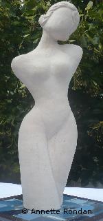 Annette Rondan a aussi crée Caféïne (Sculptures - Féminité) dans Sculptures - Féminité