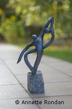 Annette Rondan sculpteur célèbre pour ses Couples
