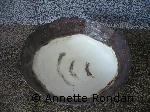 Annette Rondan a aussi crée Assiette yin yang (Poteries - Utilitaires) dans Poteries - Utilitaires